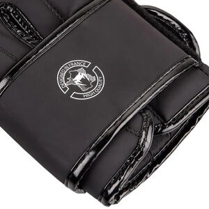כפפות איגרוף Venum Contender 2.0 Black-Grey-White 14 OZ