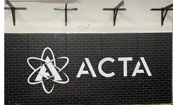 מגן קיר בהזמנה אישית