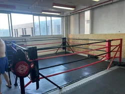 זירת אגרוף למכון גובה ריצפה